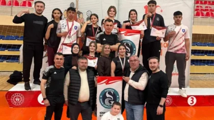 Bilek Güreşinde İlçemizin Gururu Oldular