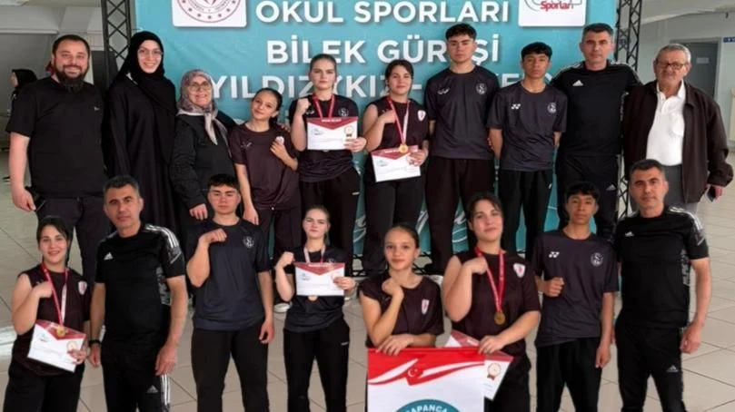 Sapancalı Öğrencilerin Bileğini Bükemediler!