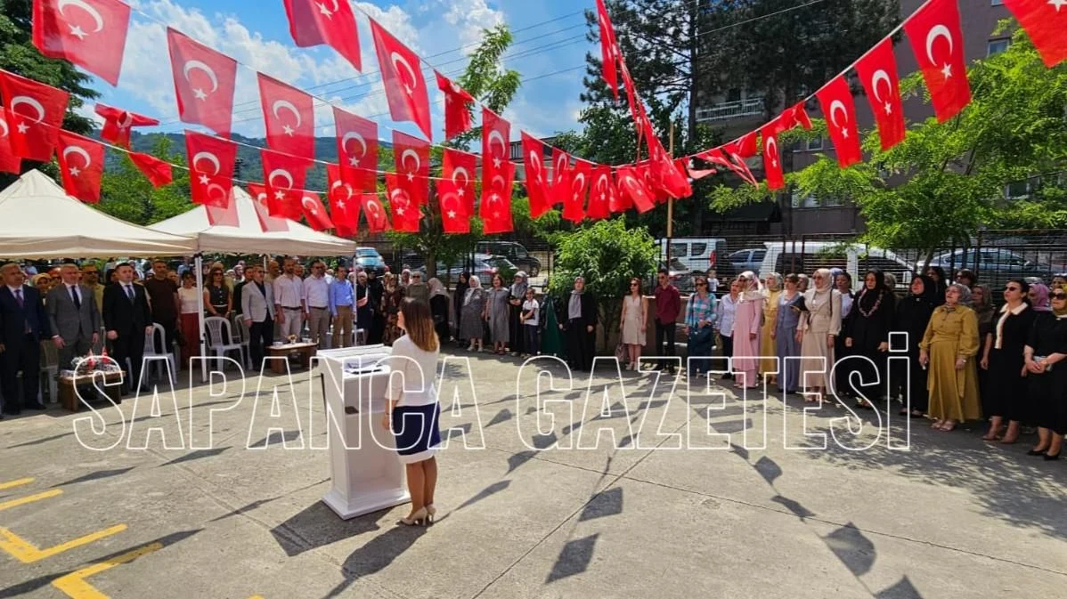 Sapanca'da Kursiyerlerin Emekleri Görücüye Çıktı