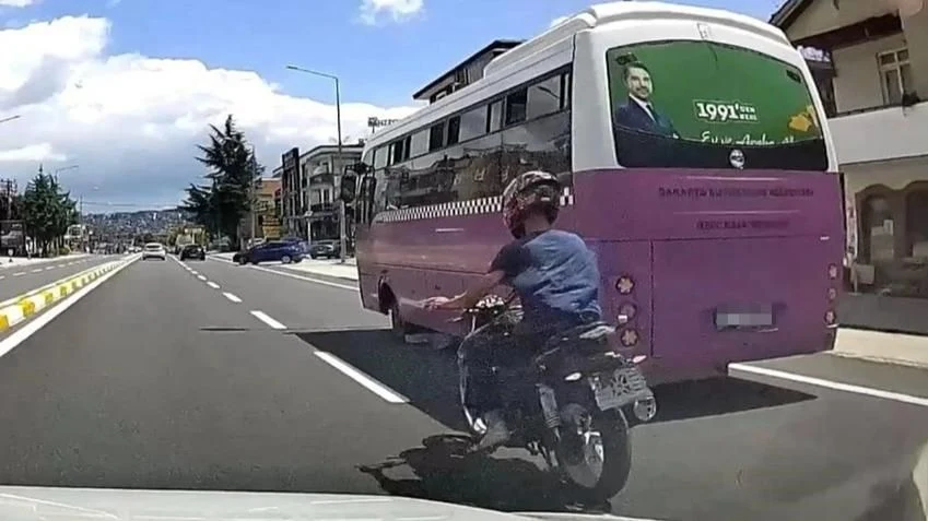 Plakasız Kural Tanımayan Motosikletli Araç Kamerasında!