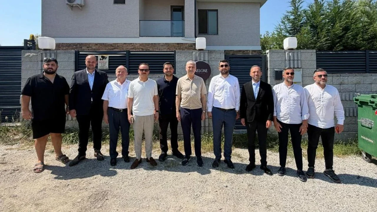 Akgün Altuğ'dan Sapanca'da Turizm Sektörüne Ziyaret