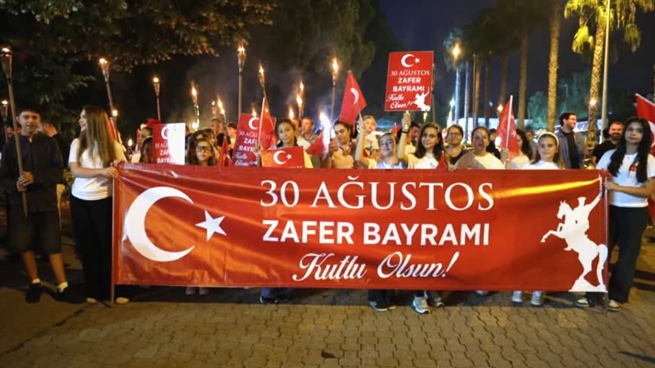 Sapanca'da 30 Ağustos Coşkuyla Kutlandı