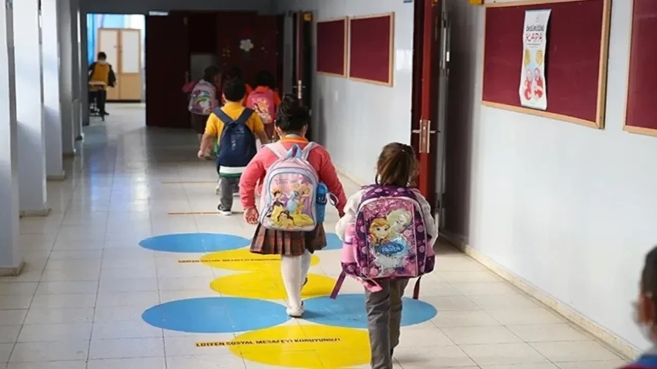 Sakarya'da Şiddetli Yağış Nedeniyle Eğitime 1 Gün Ara