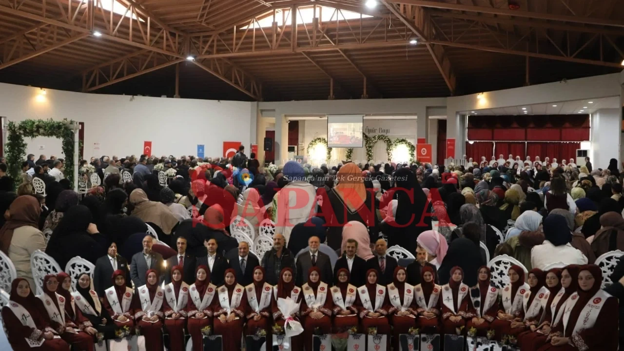 Sapanca'da 26 Öğrenci Hafızlık İcazeti Aldı