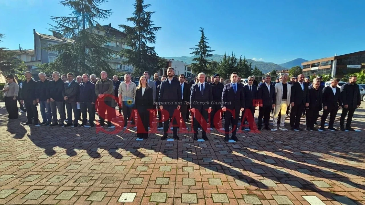Sapanca'da Muhtarlar Günü Törenle Kutlandı