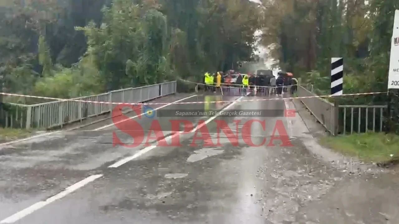Sapanca'da Sağanak Hayatı Olumsuz Etkiledi (3)