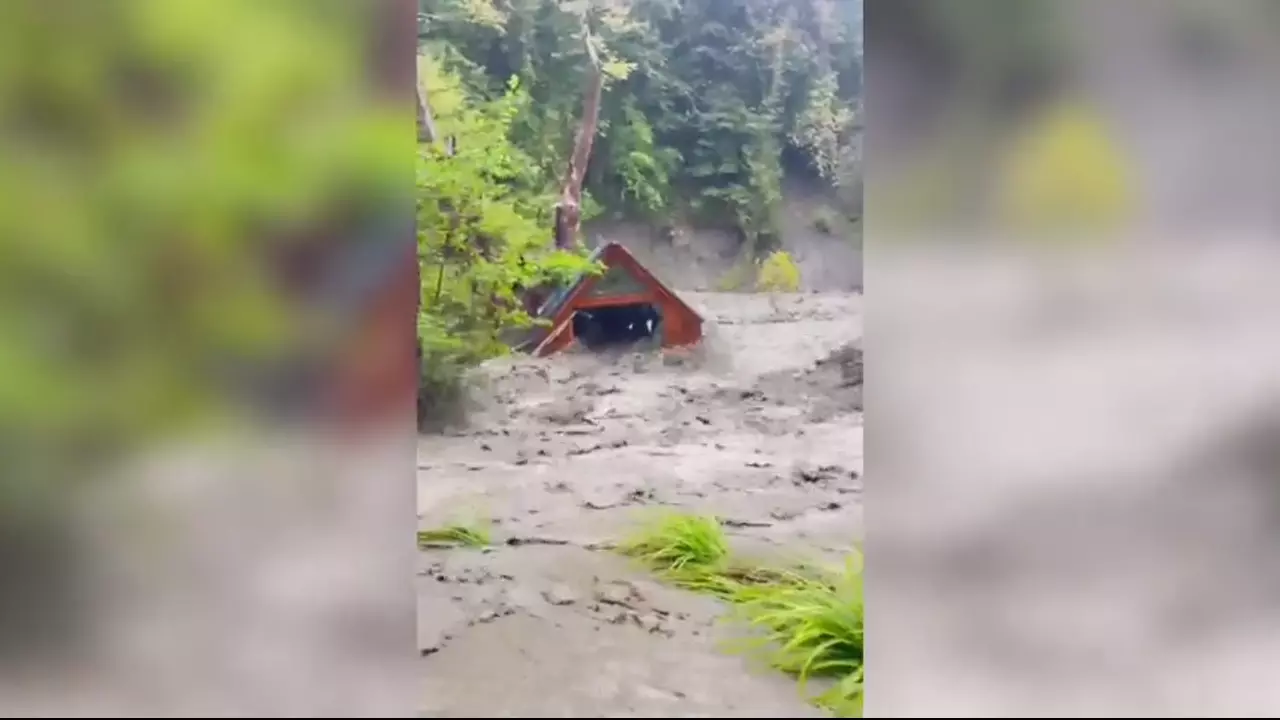 Sapanca'da Sağanak Hayatı Olumsuz Etkiledi (5)