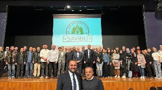 SAVİBU'DA BAYRAK DEĞİŞİMİ