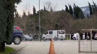 POLİS, DRİFT ATAN SÜRÜCÜYE CEZA KESEREK EHLİYETİNE EL KOYDU