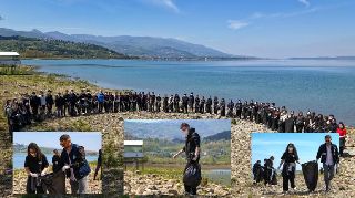 ÖĞRENCİLER, SAPANCA GÖLÜ ÇEVRESİNDE 85 TORBA ATIK TOPLADI